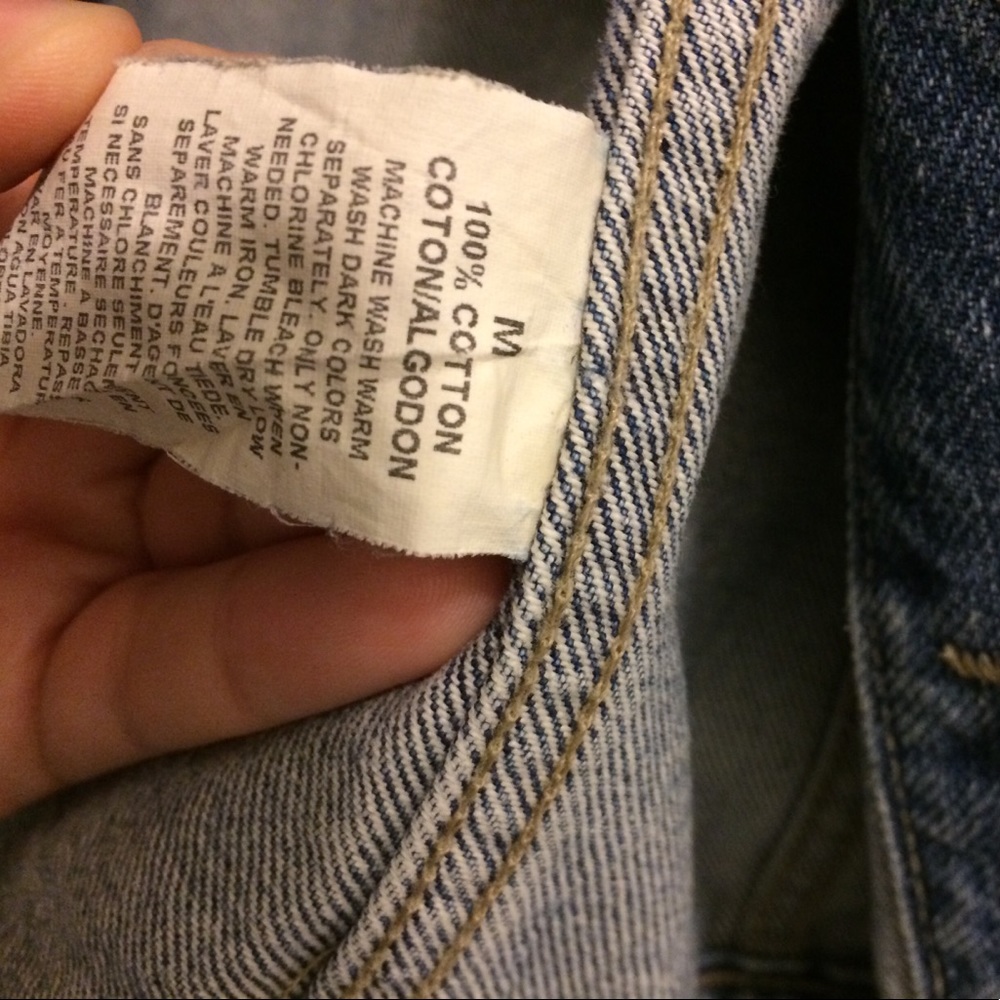 DKNY Jeans Classic Denim Jacket; Medium; Perfect for Fall - Picture 6 of 10